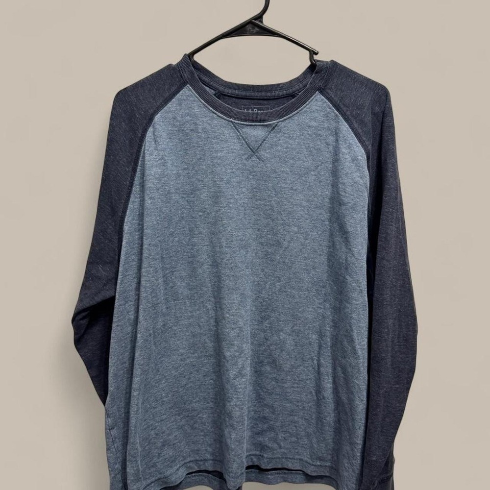 LL Bean Blue Navy Raglan Long Sleeve Baseball Shirt Mens XL Slightly Fitted